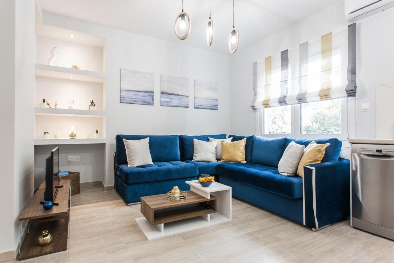 Luxury Seaside Apartment Next To Starbucks Opossite The Beach Park Of Flisvos Athènes Extérieur photo
