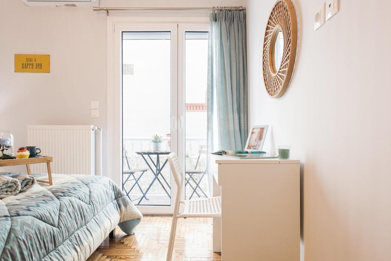 Luxury Seaside Apartment Next To Starbucks Opossite The Beach Park Of Flisvos Athènes Extérieur photo